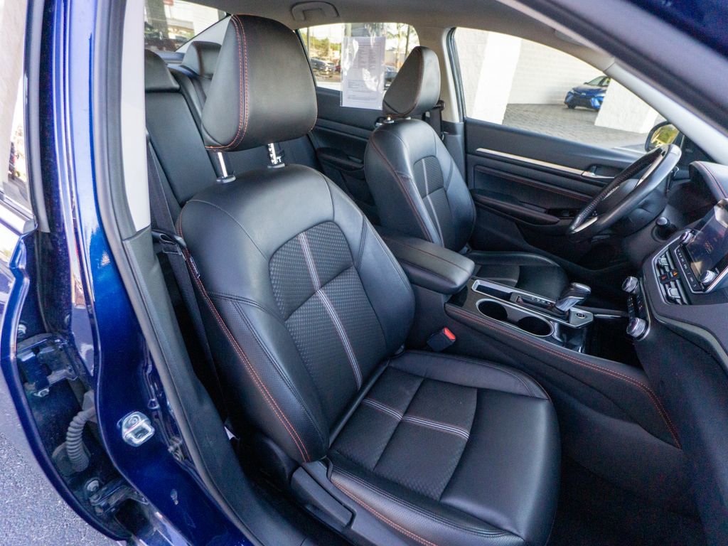 Used 2023 Nissan Altima 2.5 SR image 26