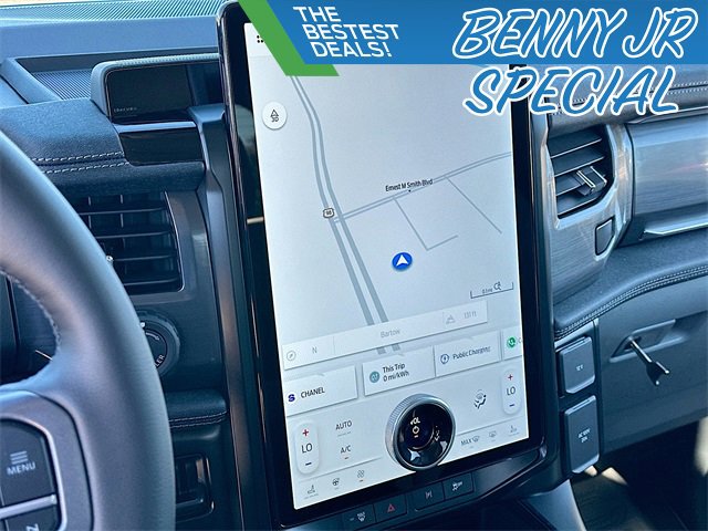 Used 2025 Ford F150 Lightning Flash image 13