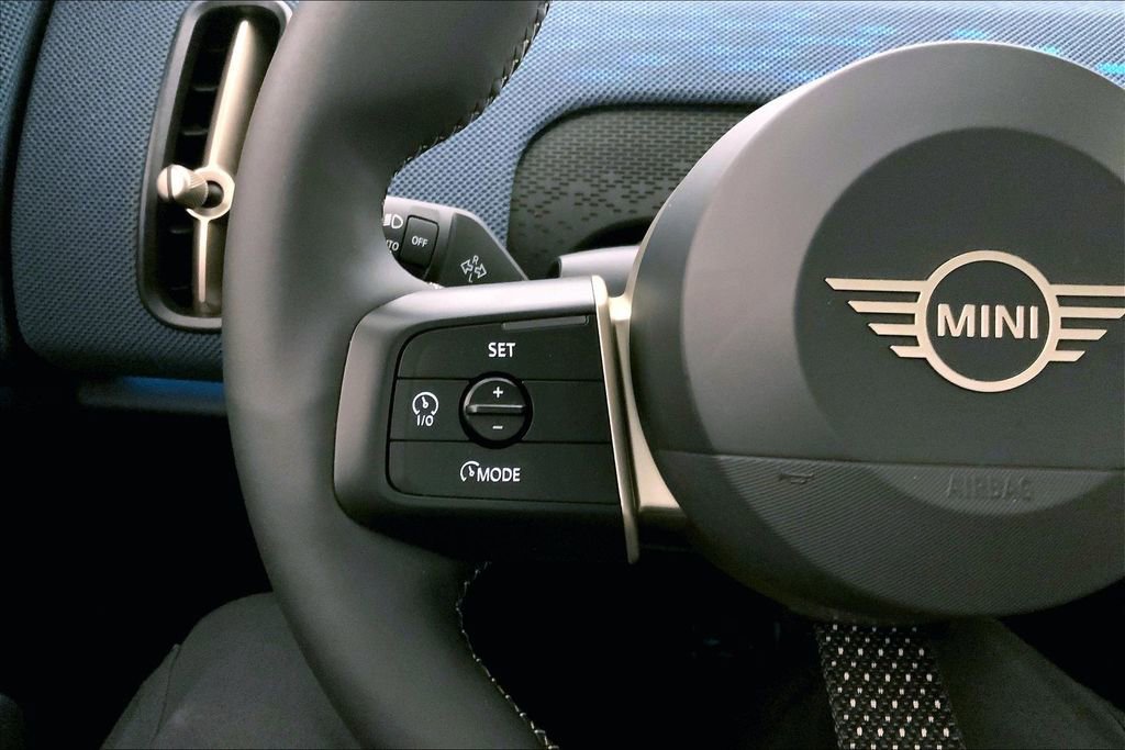 Certified 2025 MINI Cooper Countryman S image 18