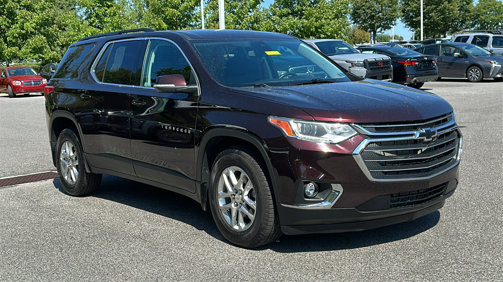 Used 2021 Chevrolet Traverse LT AWD/4WD image 2