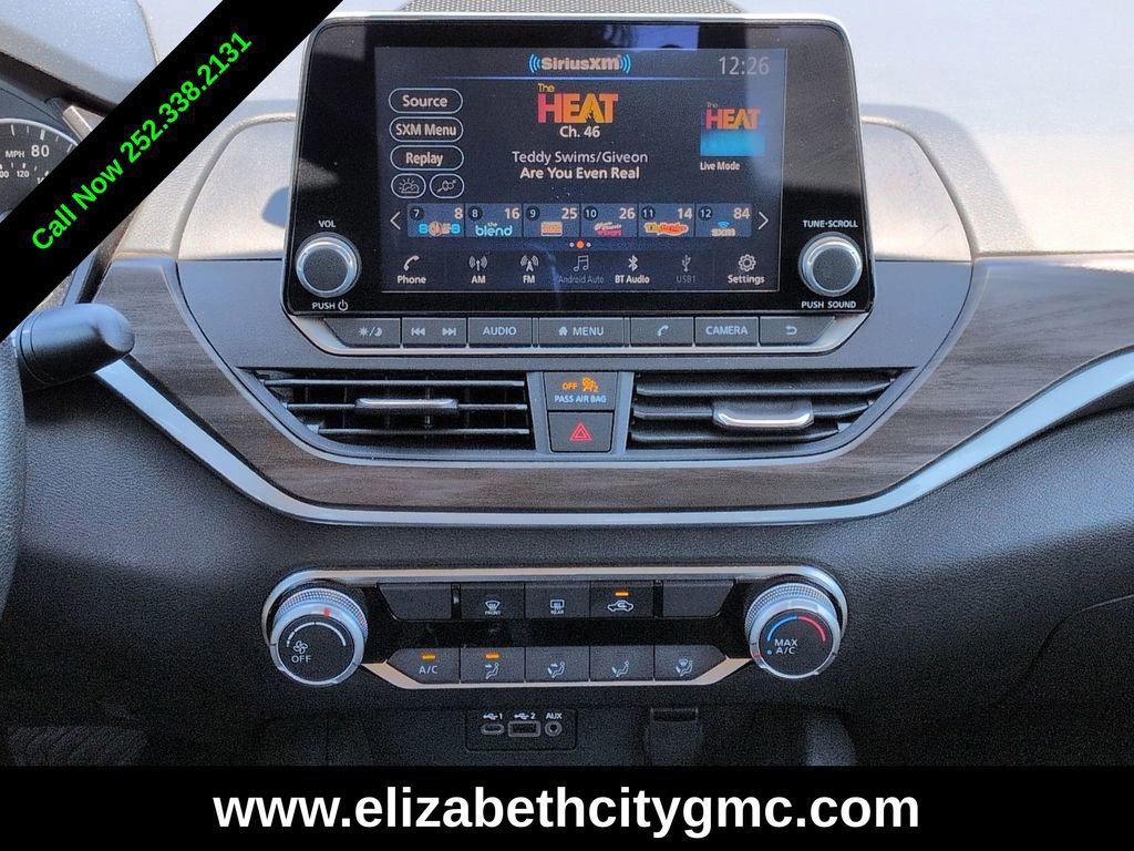 Used 2025 Nissan Altima 2.5 SV FWD image 17
