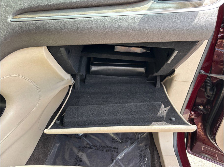 Used 2018 Lincoln MKC Reserve w/ Lincoln MKC Climate Package FWD image 48