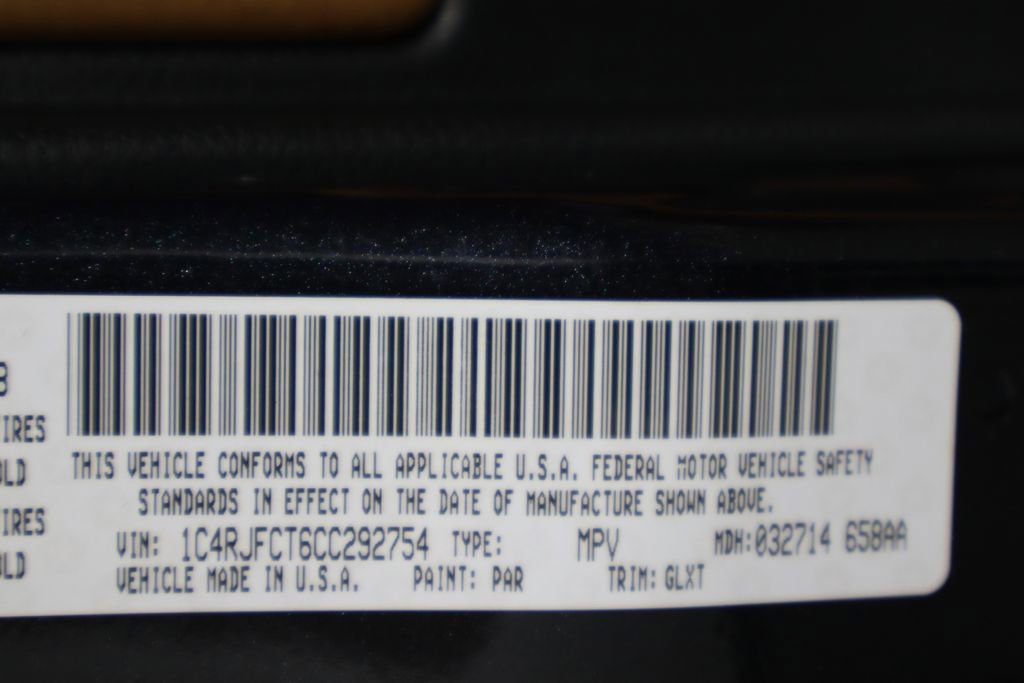 Used 2012 Jeep Grand Cherokee Overland AWD/4WD image 35