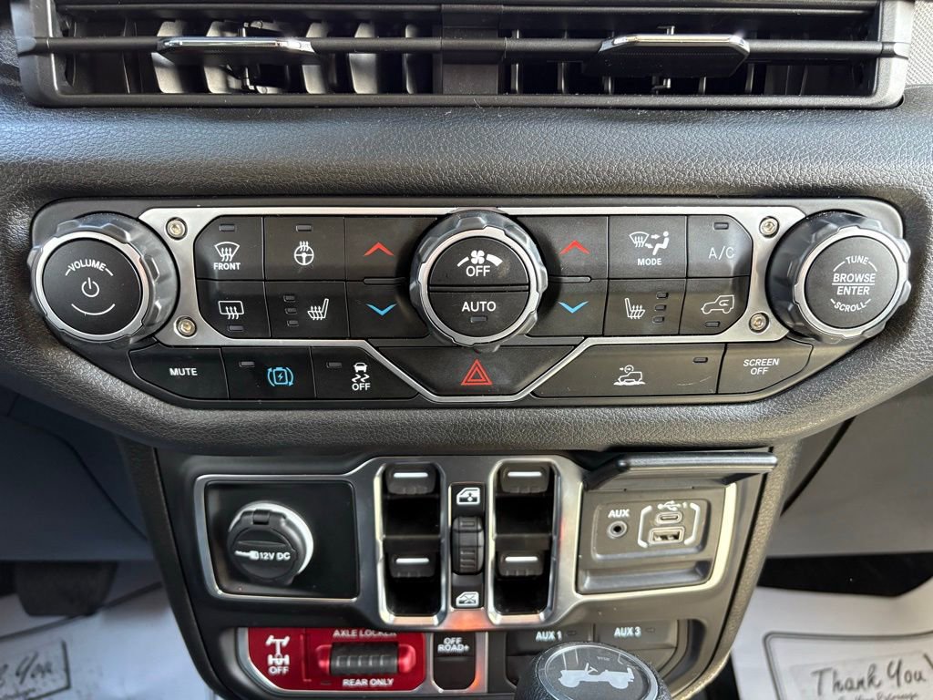 Used 2025 Jeep Wrangler Willys 4xe image 32