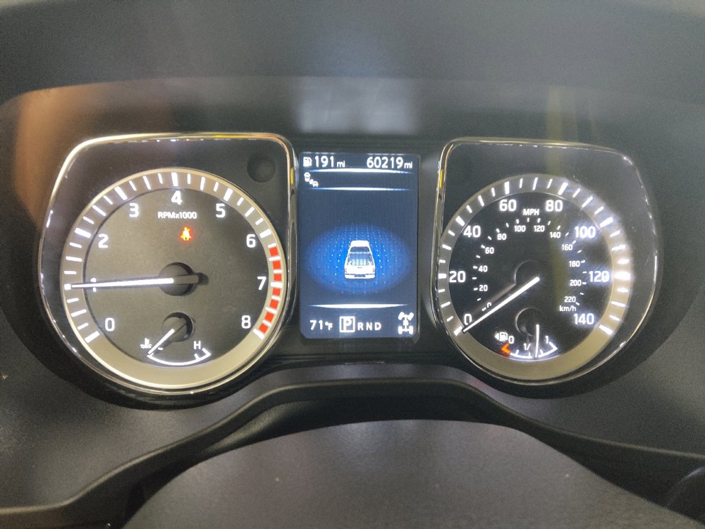 Used 2018 Nissan Titan SV w/ SV Convenience Package AWD/4WD image 23