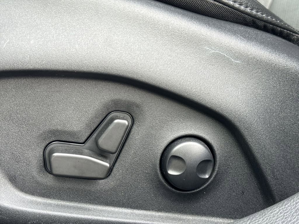 Used 2022 Jeep Compass Limited image 14