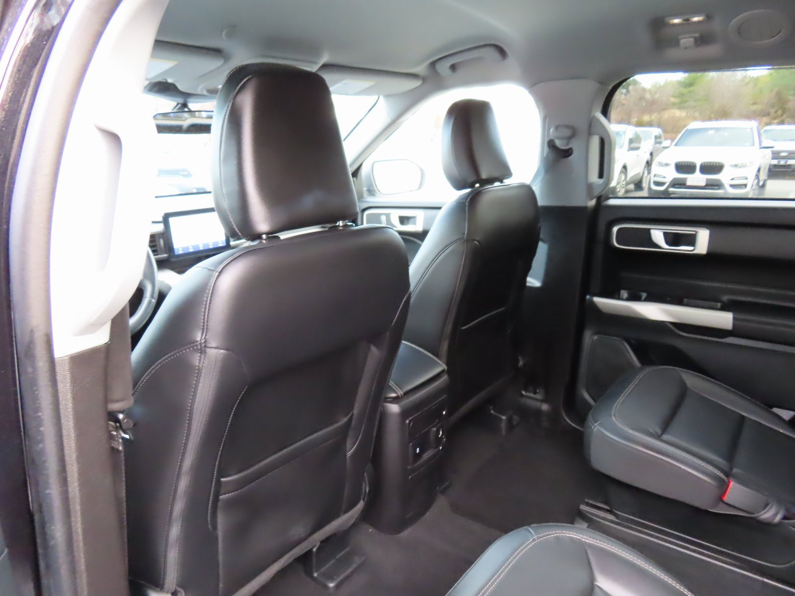 Used 2023 Ford Explorer XLT w/ Equipment Group 202A image 31