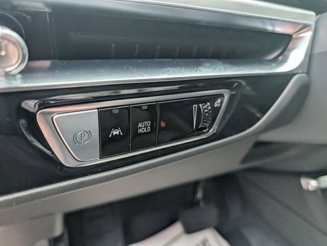 New 2026 Cadillac Lyriq Signature Luxury image 16