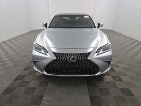 Used 2022 Lexus ES 350 w/ Premium Package FWD image 2
