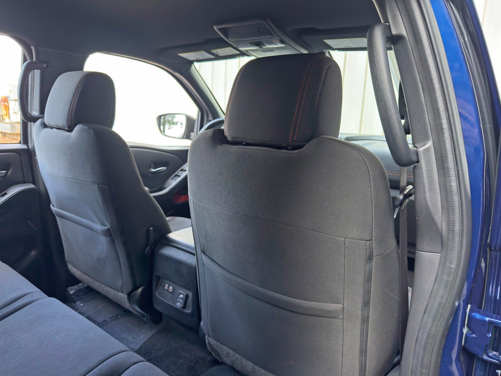 Used 2022 Nissan Frontier Pro-X RWD image 32
