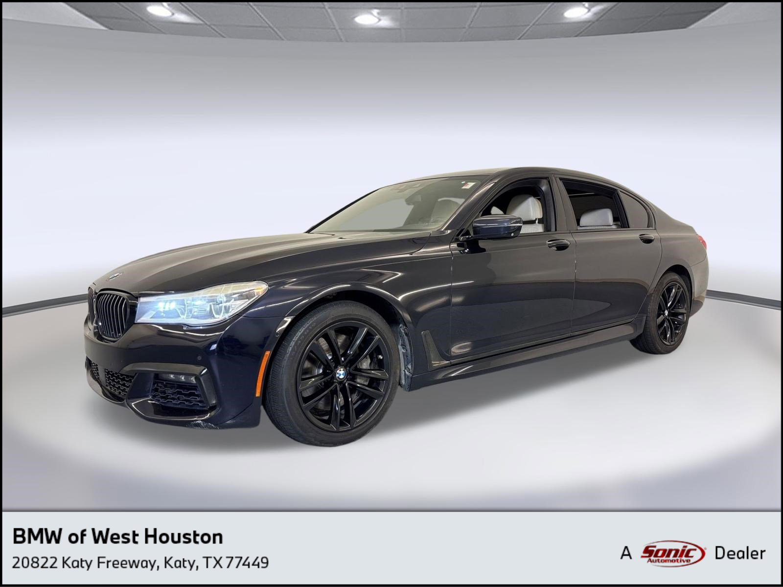 Used 2016 BMW 750i image 1