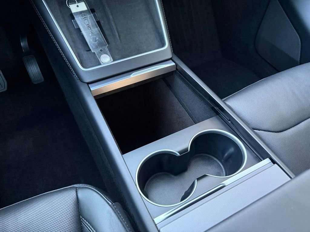 Used 2026 Tesla Model Y Long Range image 23
