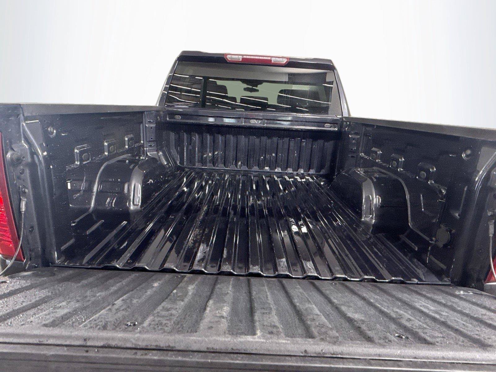 Used 2024 Chevrolet Silverado 1500 LT AWD/4WD image 18