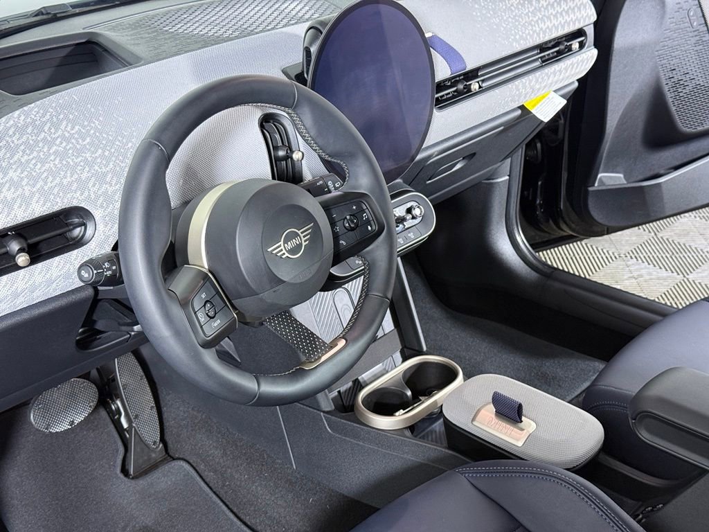 Certified 2025 MINI Cooper 2-Door Hardtop FWD image 12