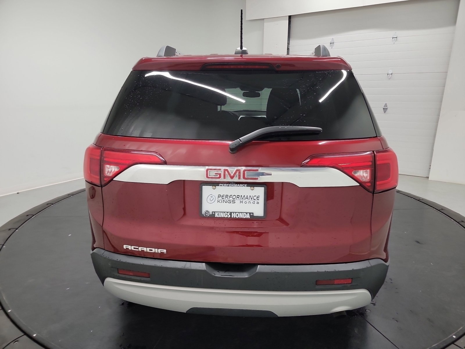 Used 2018 GMC Acadia SLT FWD image 8