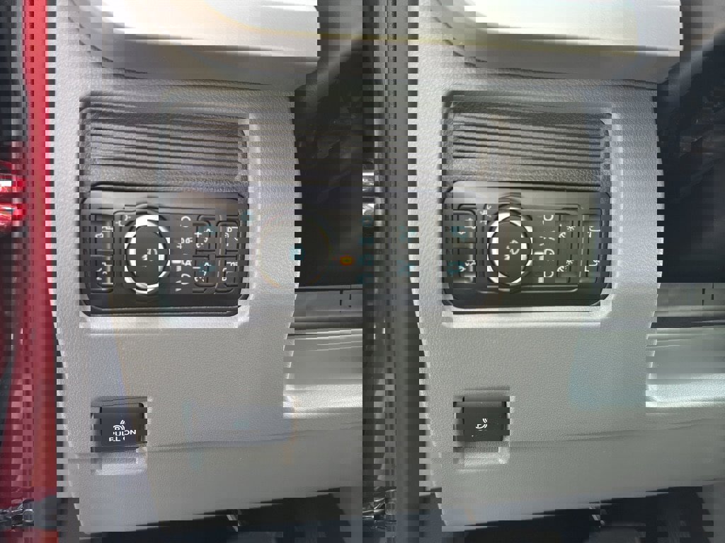 New 2026 Ford F250 XLT w/ XLT Premium Package image 23