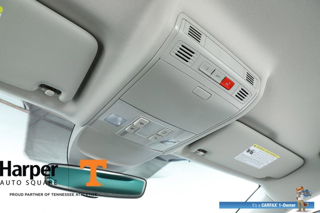 Used 2025 Volkswagen Taos SE image 26