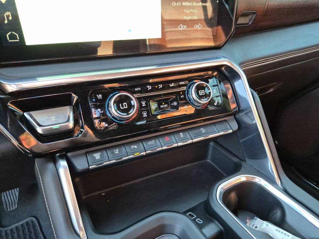 Used 2024 GMC Sierra 2500 Denali Ultimate w/ Max Trailering Package AWD/4WD image 24