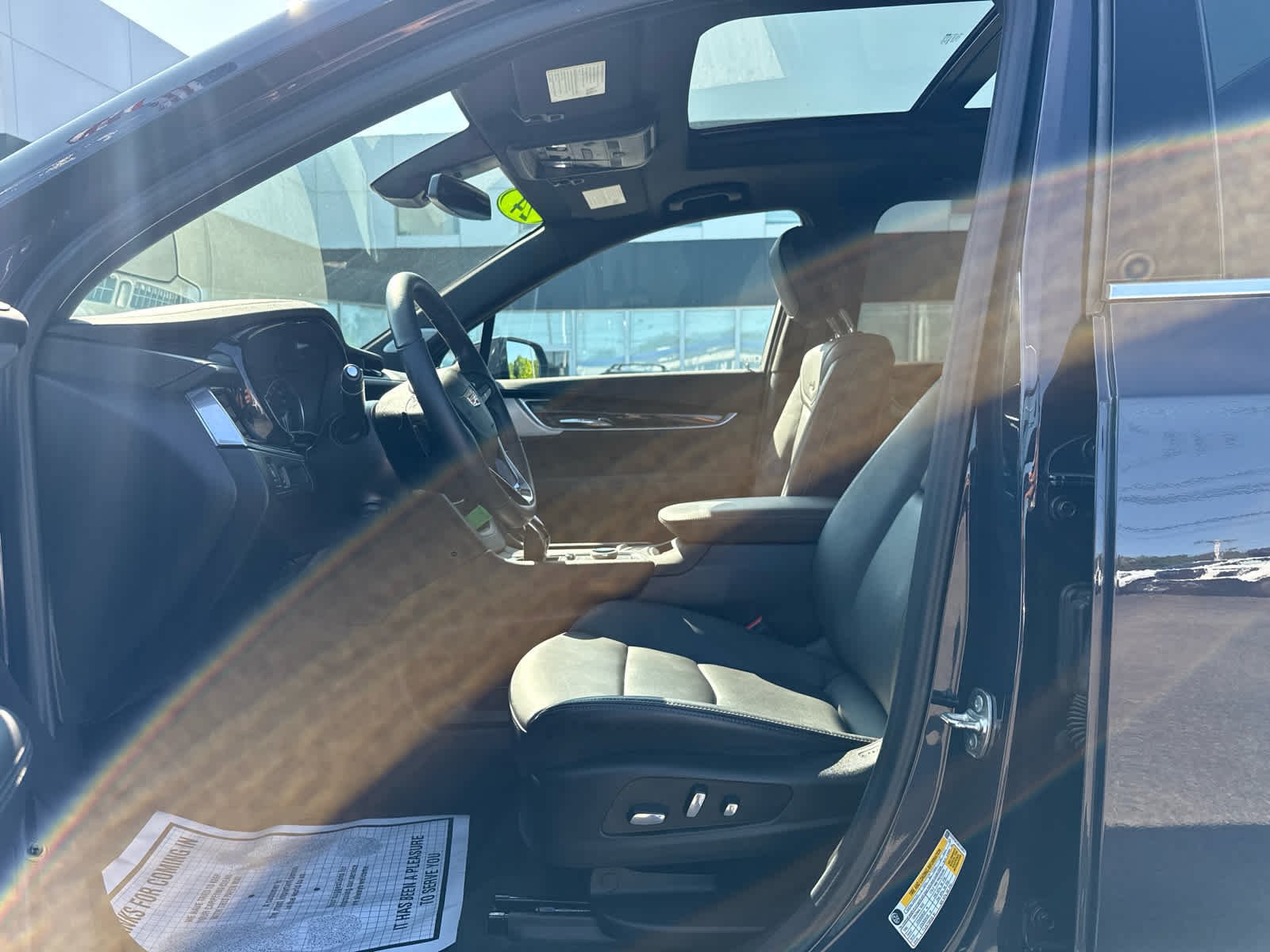 Used 2024 Cadillac XT6 Premium Luxury AWD/4WD image 15