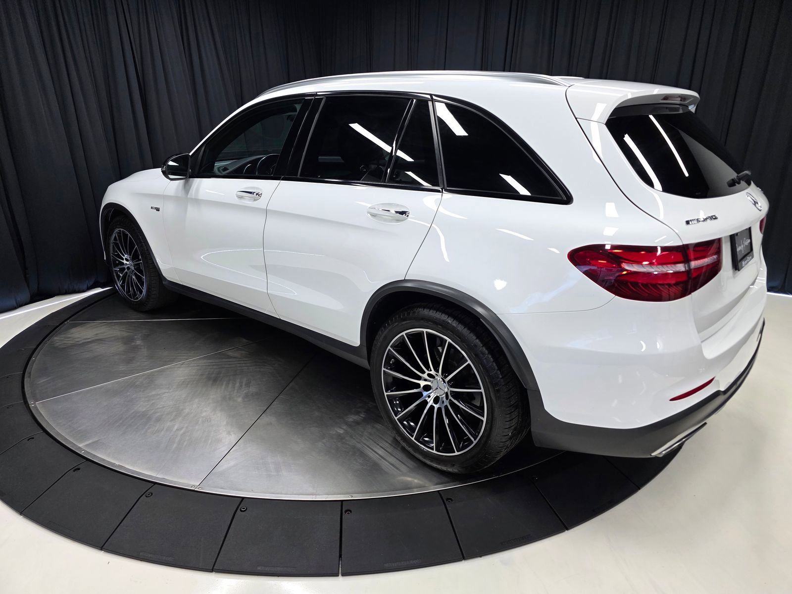 Used 2017 Mercedes-Benz GLC 43 AMG 4MATIC image 9