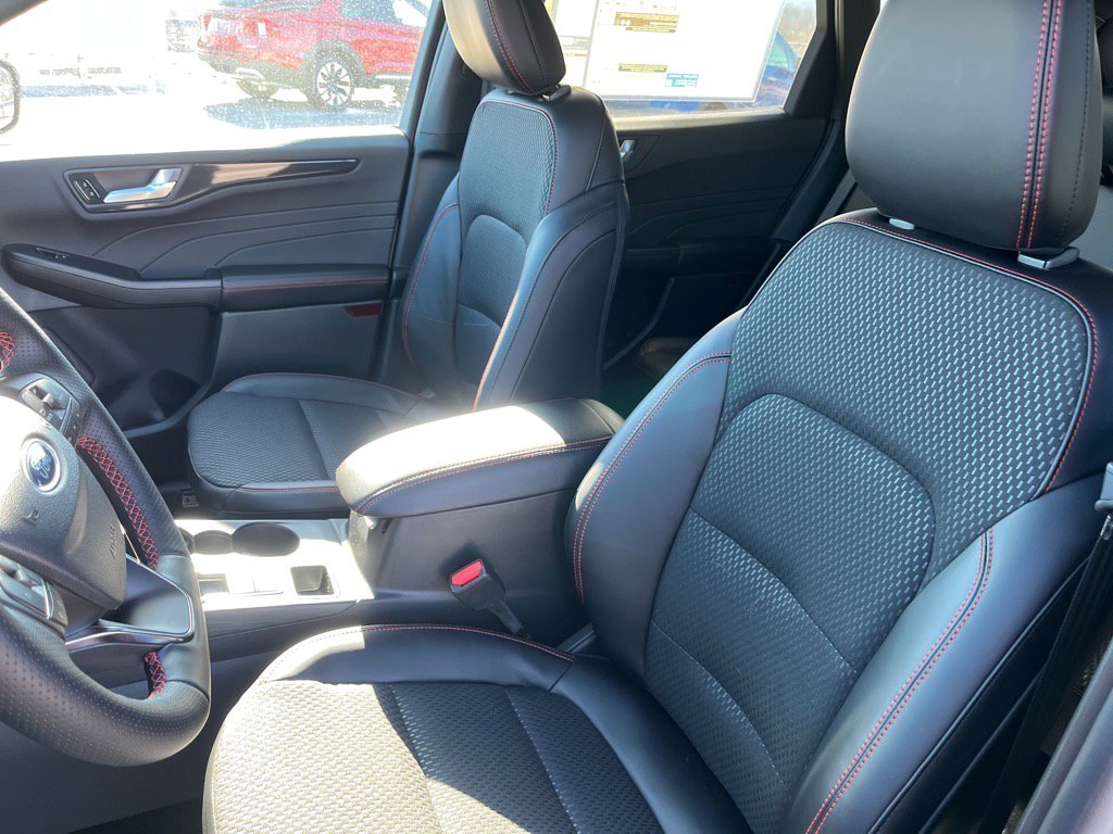 New 2026 Ford Escape ST-Line Select w/ Equipment Group 401A image 7
