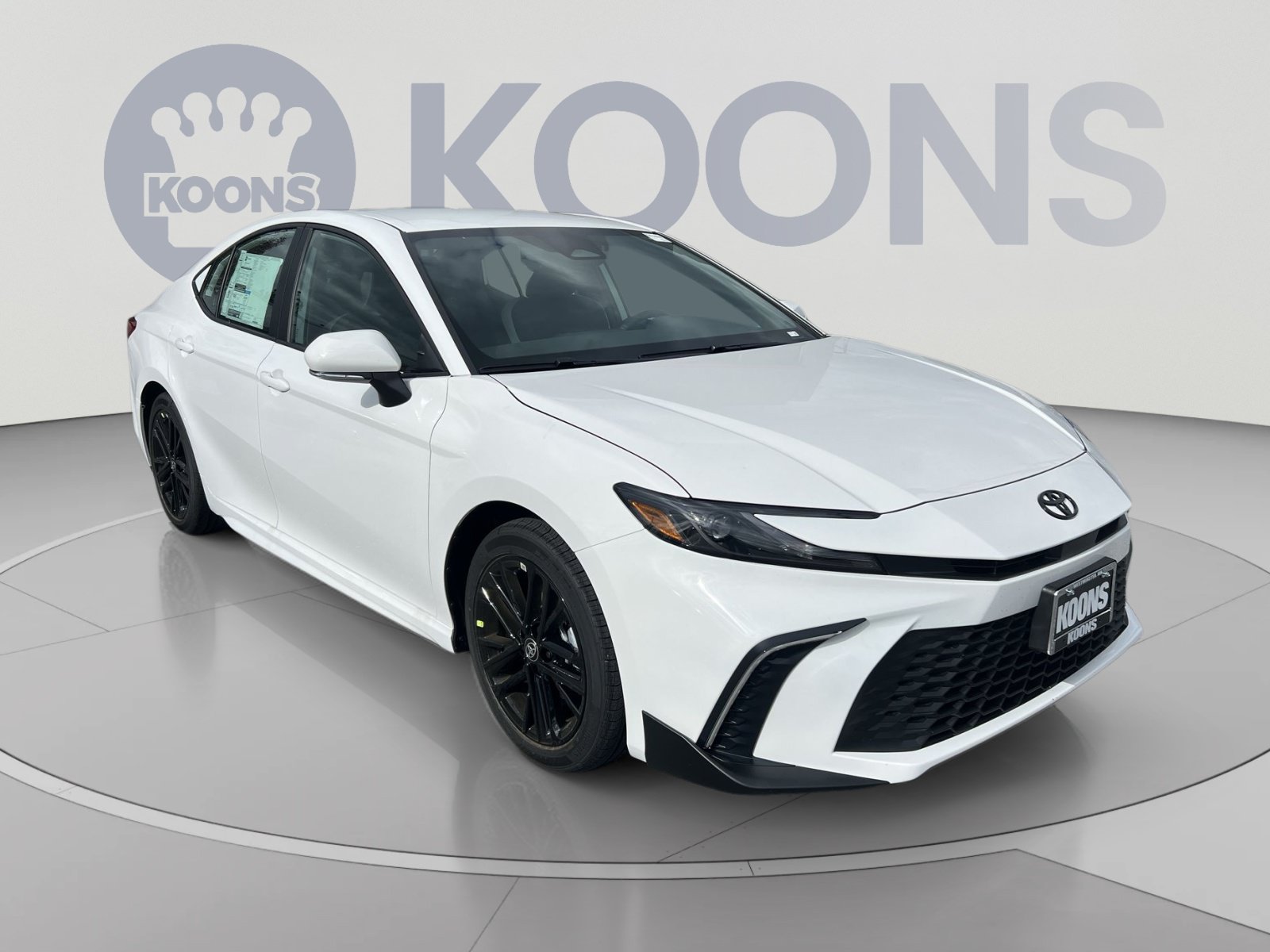New 2026 Toyota Camry SE FWD image 10