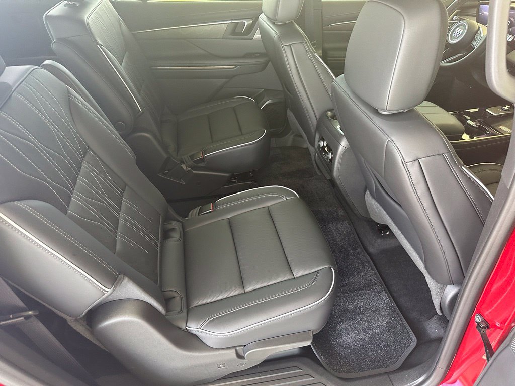 New 2026 Buick Enclave Avenir w/ Super Cruise Package FWD image 37
