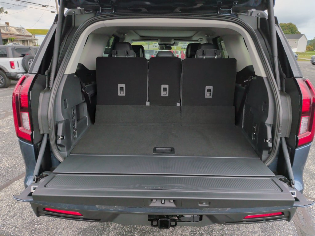 New 2027 Ford Expedition Active AWD/4WD image 12