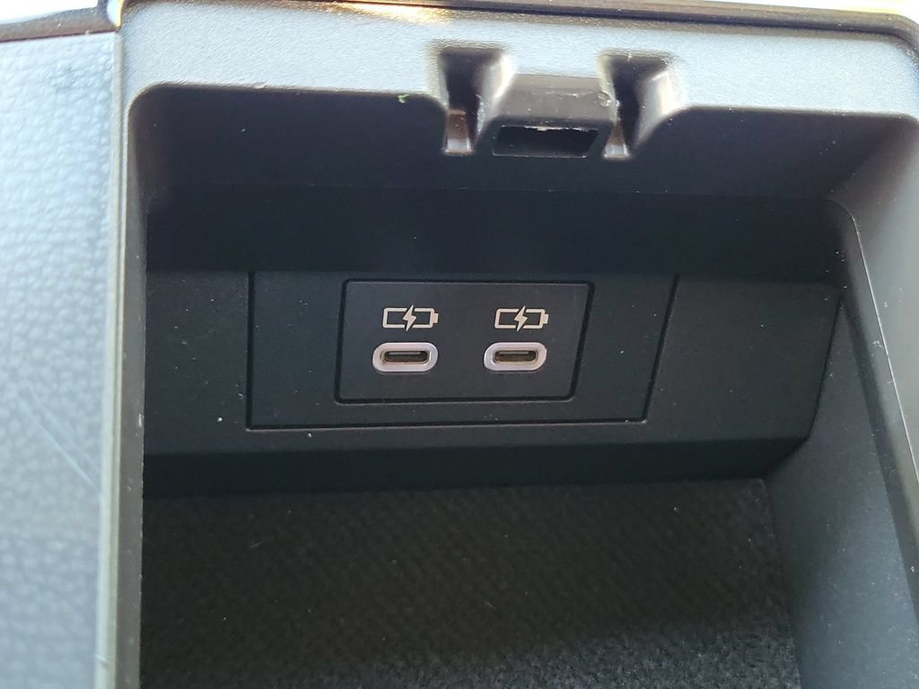 Used 2025 Toyota Prius Limited FWD image 36