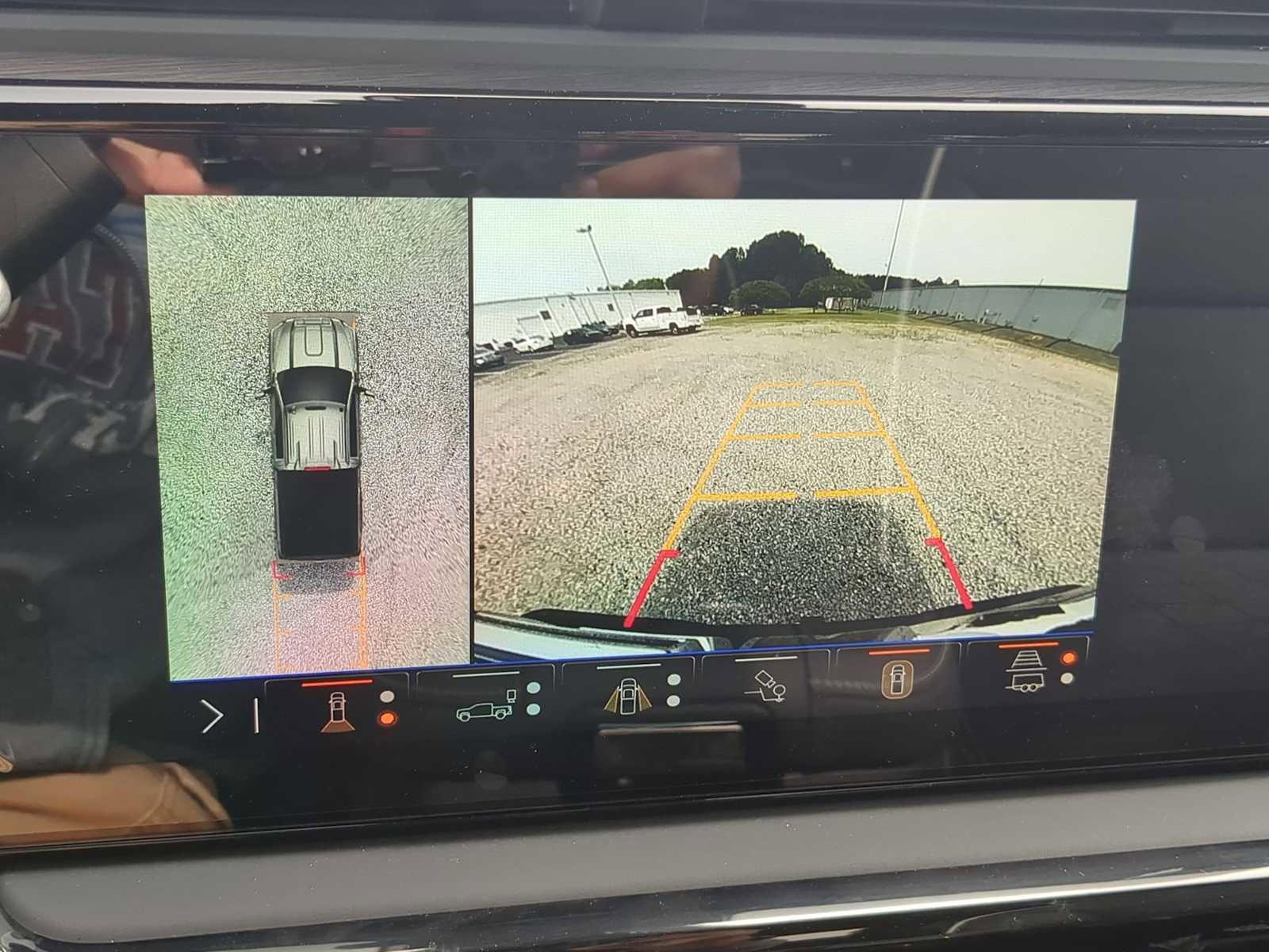 New 2026 GMC Sierra 2500 AT4X w/ LPO, Black Badging Package image 21