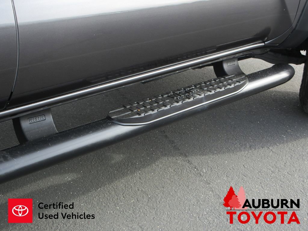 Certified 2018 Toyota Tacoma TRD Off-Road image 4