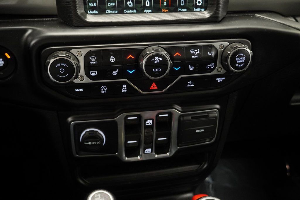 Certified 2022 Jeep Wrangler Unlimited Sahara w/ Cold Weather Group image 37