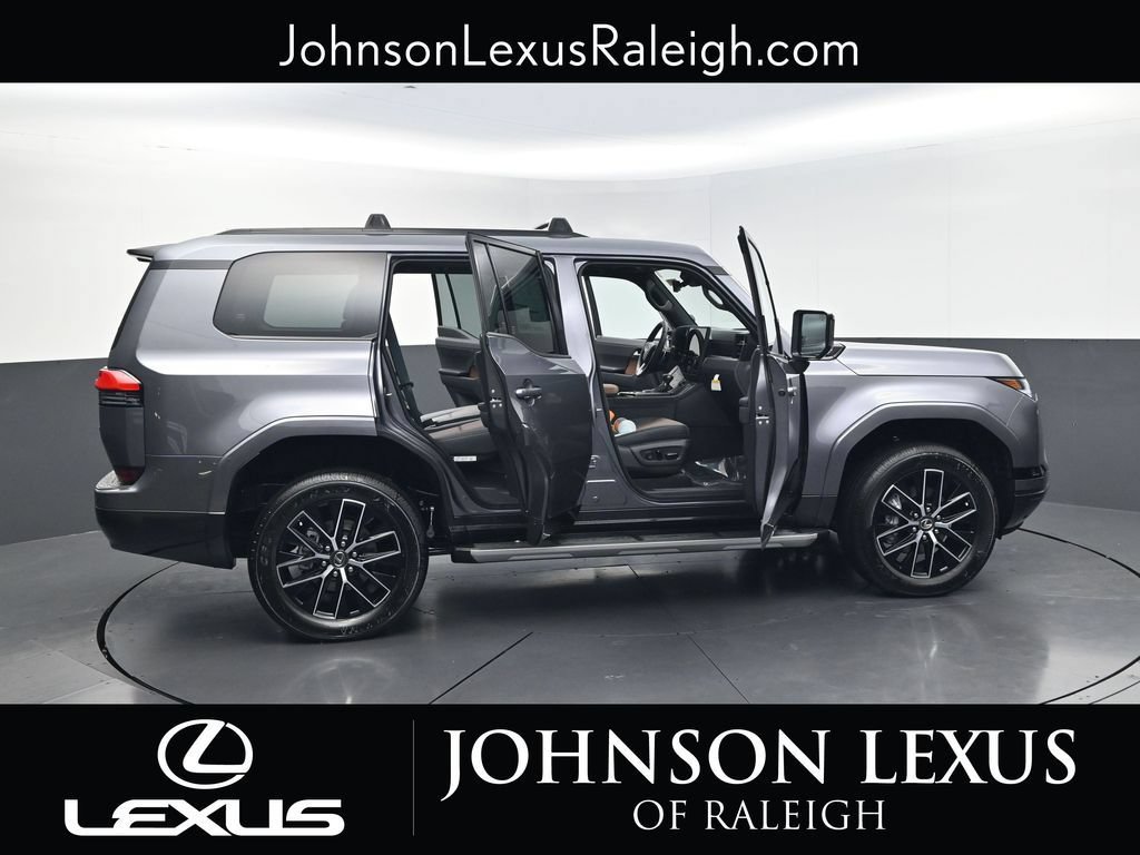 New 2026 Lexus GX 550 w/ Accessory Package (2T) AWD/4WD image 25