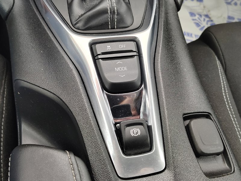 Certified 2018 Chevrolet Camaro LT RWD image 36