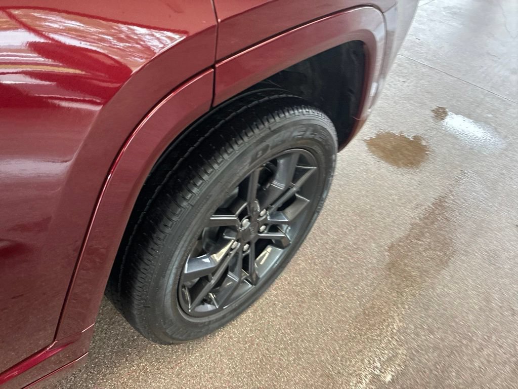 Certified 2023 Jeep Grand Cherokee 30th Anniversary AWD/4WD image 8