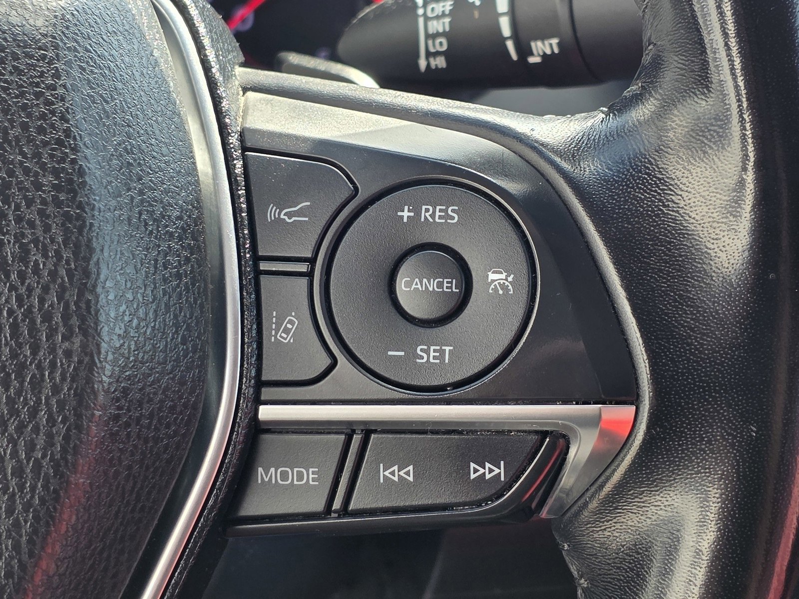 Used 2019 Toyota Camry XSE image 33