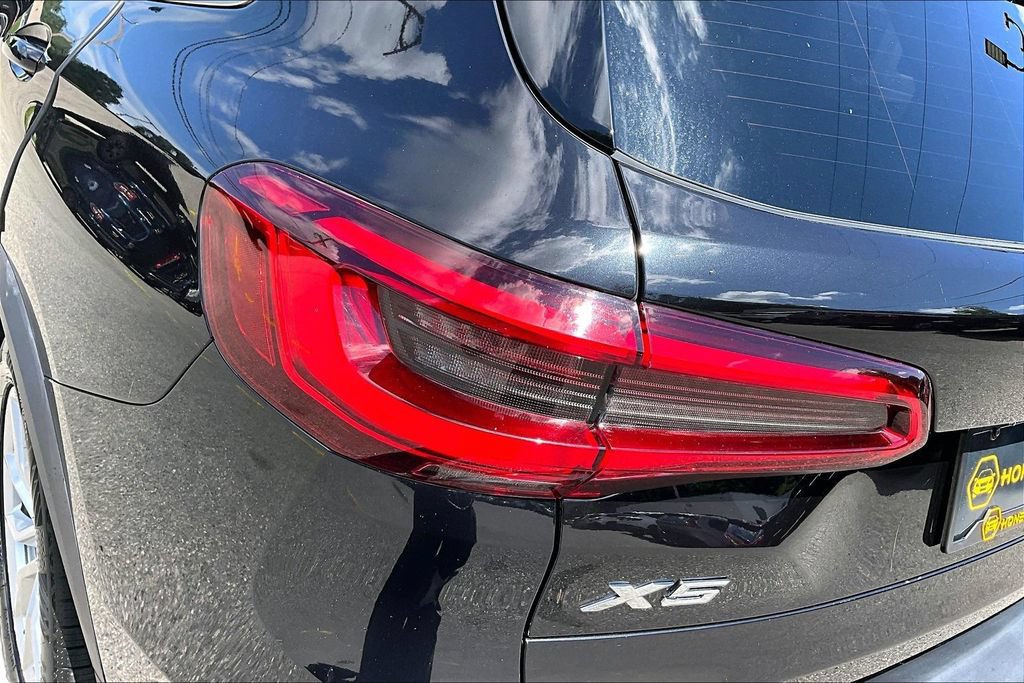 Used 2020 BMW X5 xDrive40i w/ Premium Package AWD/4WD image 23