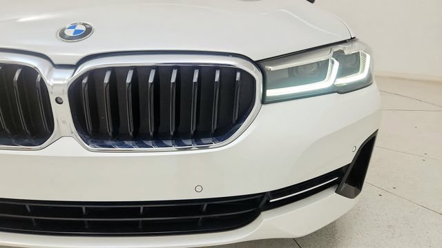 Used 2021 BMW 540i w/ Executive Package RWD image 25