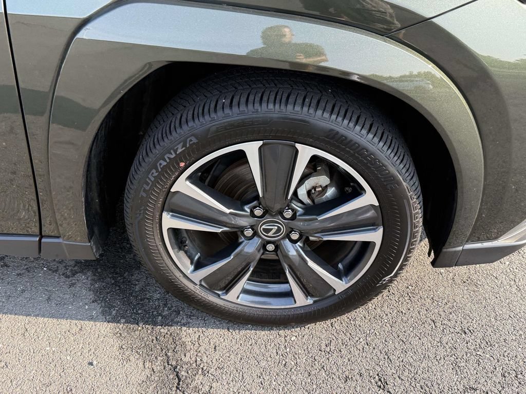 Used 2025 Lexus UX 300h AWD w/ Accessory Package (Z1) image 7