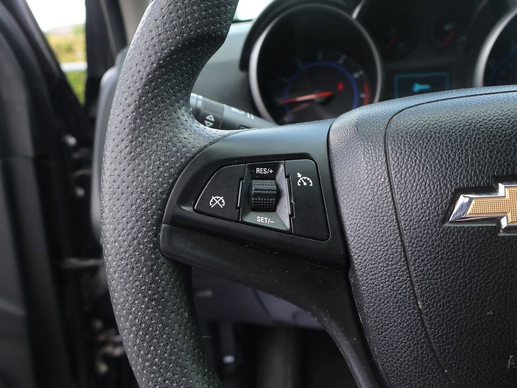 Used 2016 Chevrolet Cruze LT FWD image 24