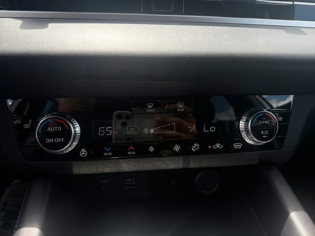 Used 2025 Mitsubishi Outlander SEL Black Edition AWD/4WD image 23
