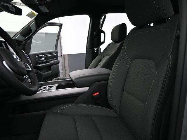 New 2026 RAM 1500 4x4 Crew Cab image 11