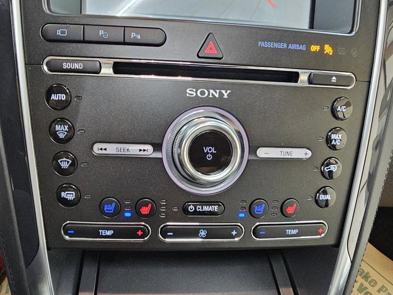 Used 2018 Ford Explorer Platinum image 36