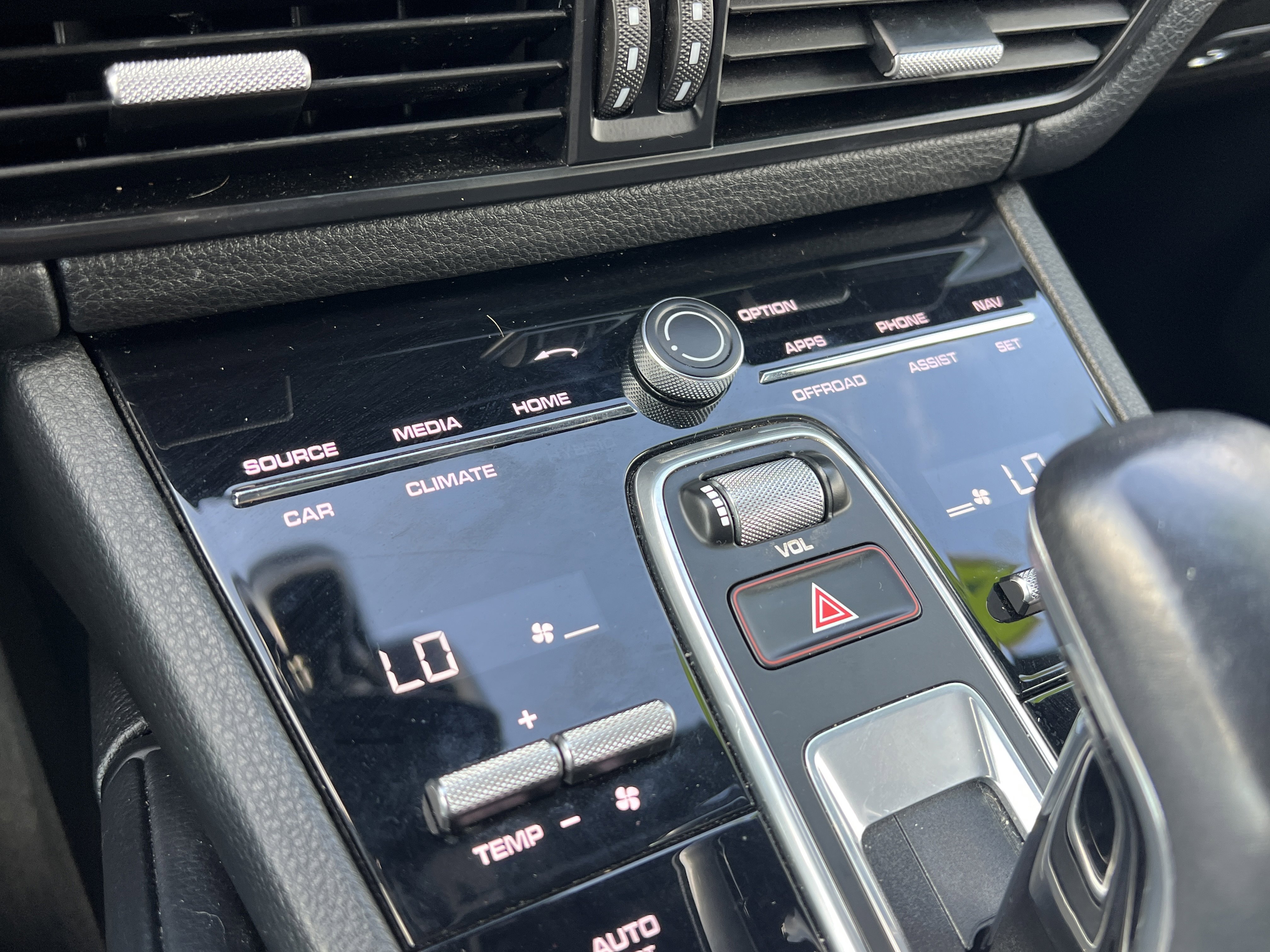 Used 2021 Porsche Cayenne image 33