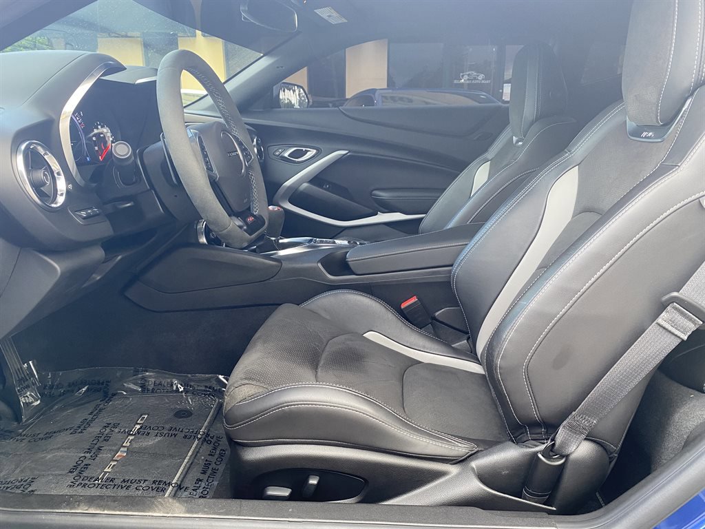 Used 2020 Chevrolet Camaro SS image 25