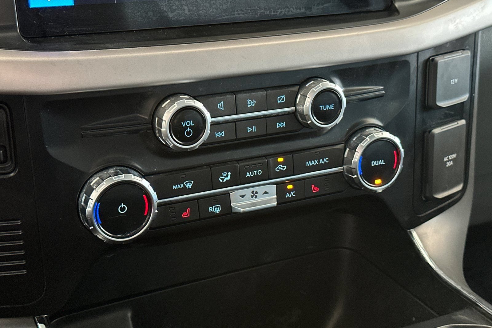 Certified 2023 Ford F150 Lightning XLT w/ Tow Technology Package AWD/4WD image 19