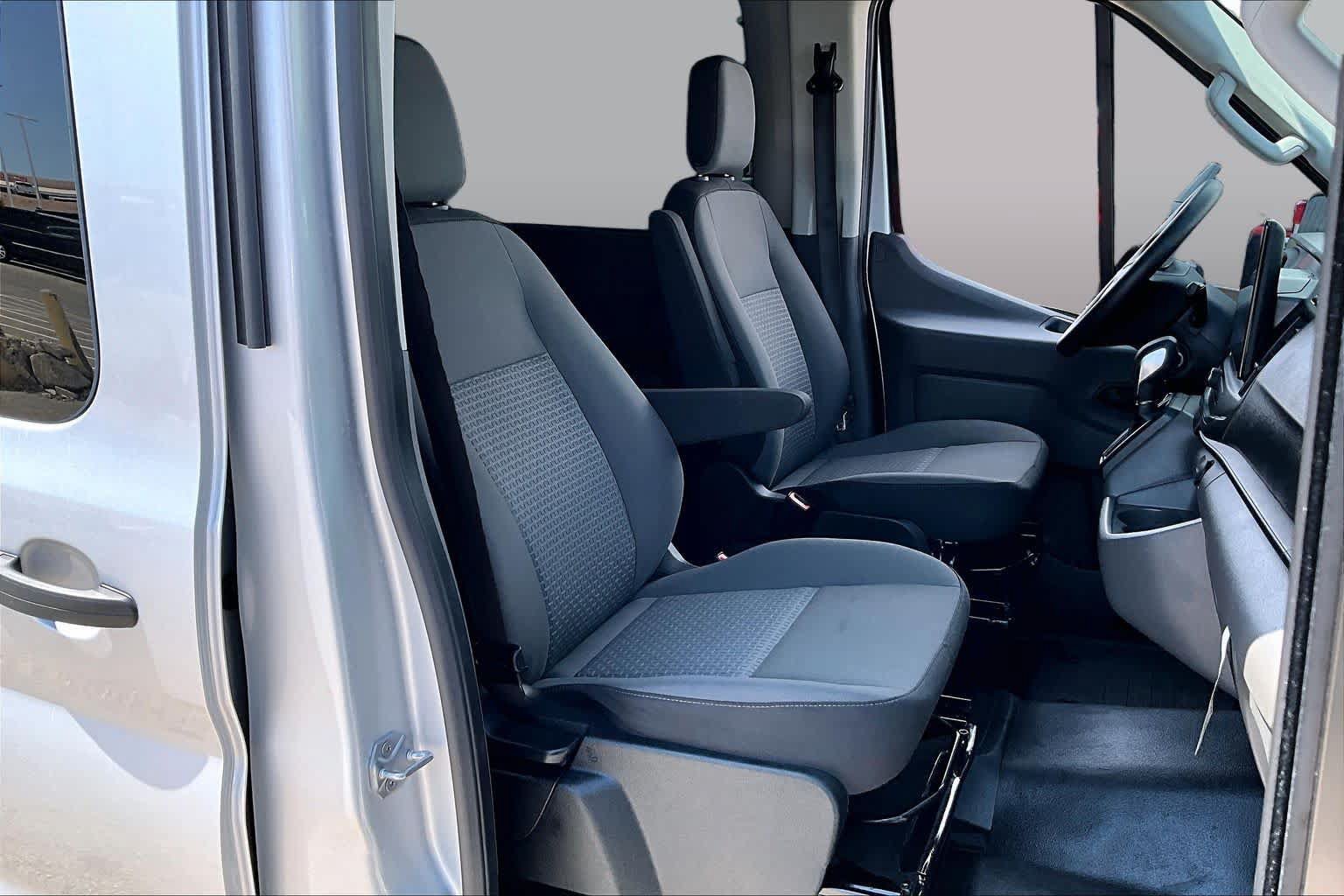 Used 2025 Ford Transit 350 XL RWD image 9