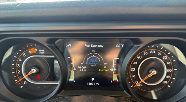 Used 2024 Jeep Wrangler Sport S image 9