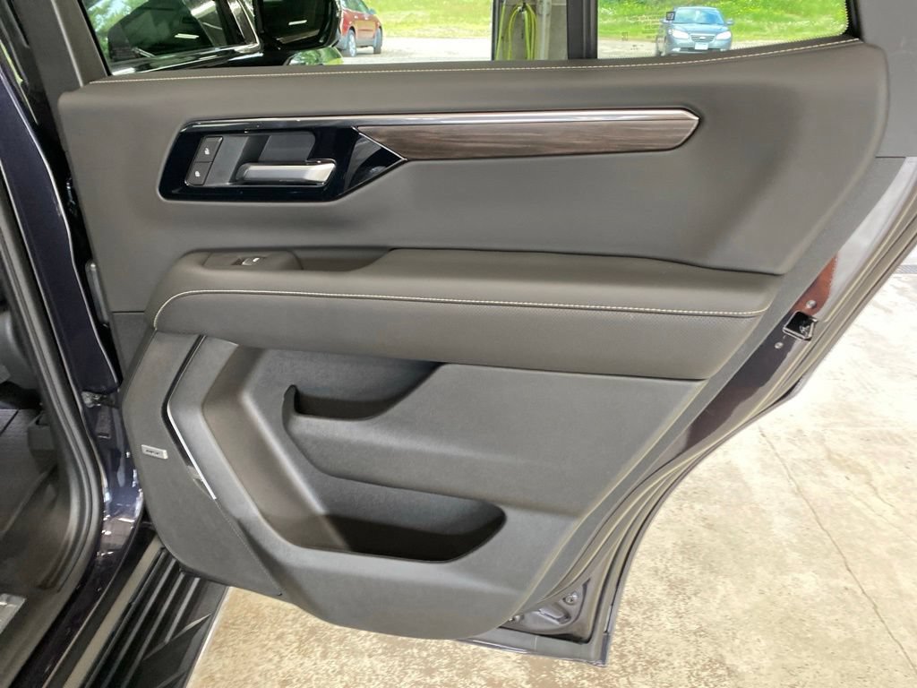 New 2026 Chevrolet Tahoe Premier AWD/4WD image 27