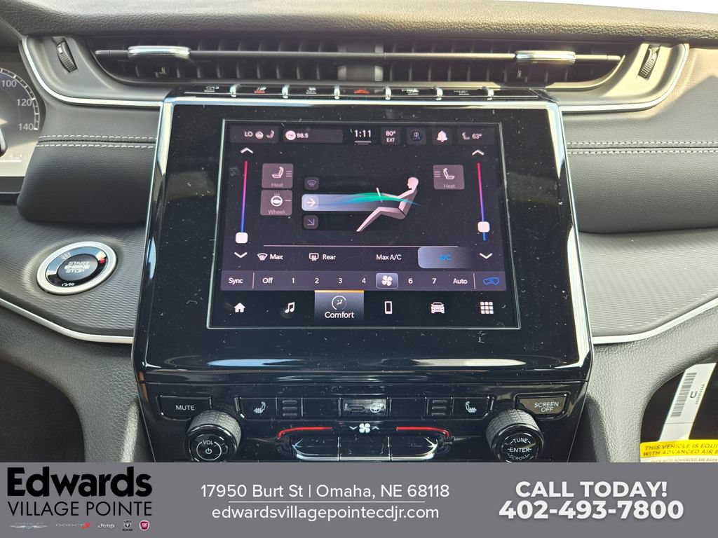 New 2025 Jeep Grand Cherokee Altitude AWD/4WD image 19